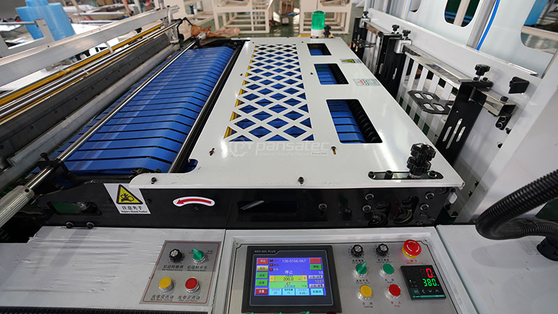 Máquina para fabricar plástico burbuja (sellado de 2 lados)
